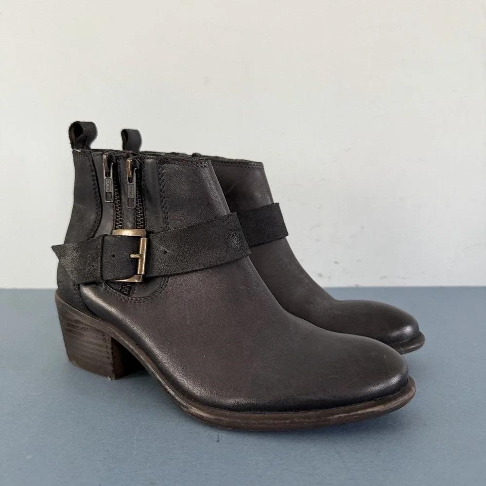 Roan by Bed Stu Liza Black Leather Buckle Western Moto Ankle Boots‎